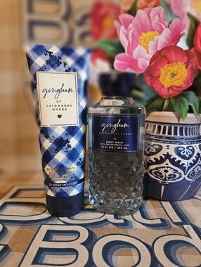 NWT Bath & Body Works Gingham Blue Bodycare Set - Blue, White